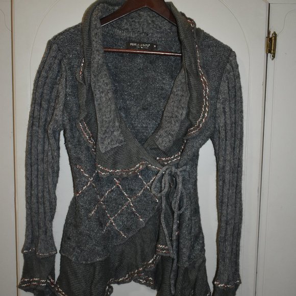 SOLD 🦋 FORLA PARIS Wrap Knit Cardigan Sweater - Picture 1 of 16